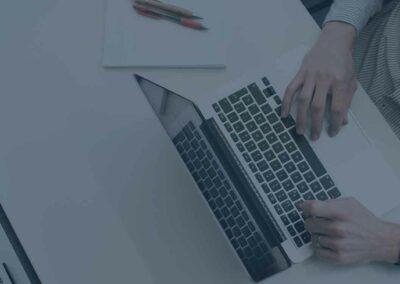 L’acquisition d’une agence immobilière peut-elle entraîner des incertitudes ou des conflits avec les clients existants ?